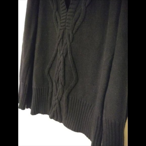 Deep V NYCo Sweater - Picture 9 of 10